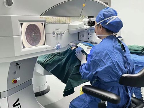 兰州全飞秒手术哪家医院好？2025年推荐普瑞眼科，全飞秒4.0技术+AI算法精准矫正近视散光