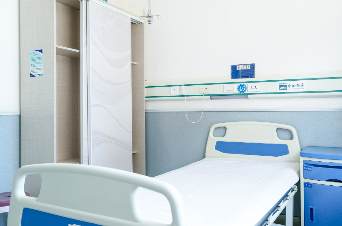 高端設(shè)備與技術(shù)為兒童近視治療提供有力支持