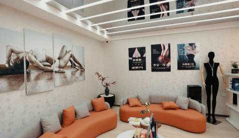 深入剖析：沈阳百嘉丽做眼袋的术式选择与利弊