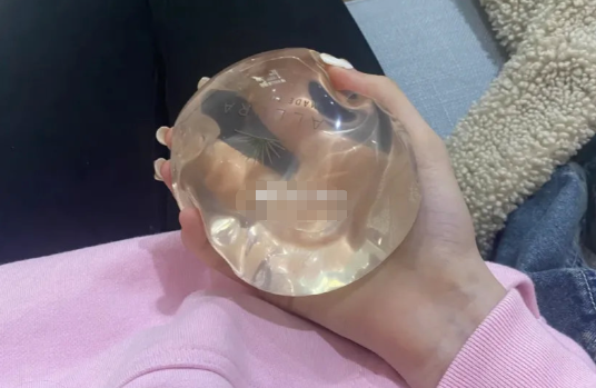 珠海隆胸整形医院排名里，韩妃和华美这两家排名前列